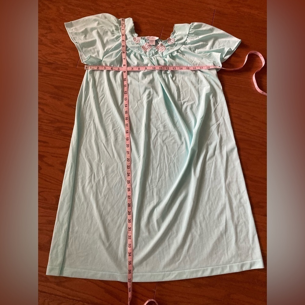 Shadowline Nightgown Roses Size Small Vintage - Picture 9 of 10